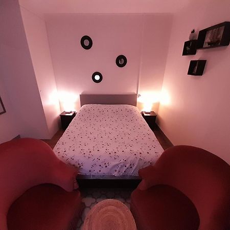 La Chaloupe 4 Bed and Breakfast Thiers Exteriör bild
